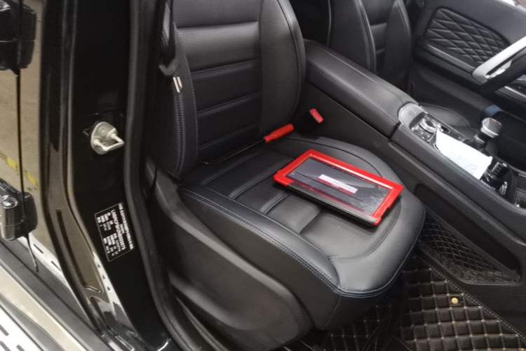 Used BAIC Off-Road BJ40 2023 2.0T Automatic Four-Wheel Drive Urban Hunter Edition Chivalrous Type Right Front Seat