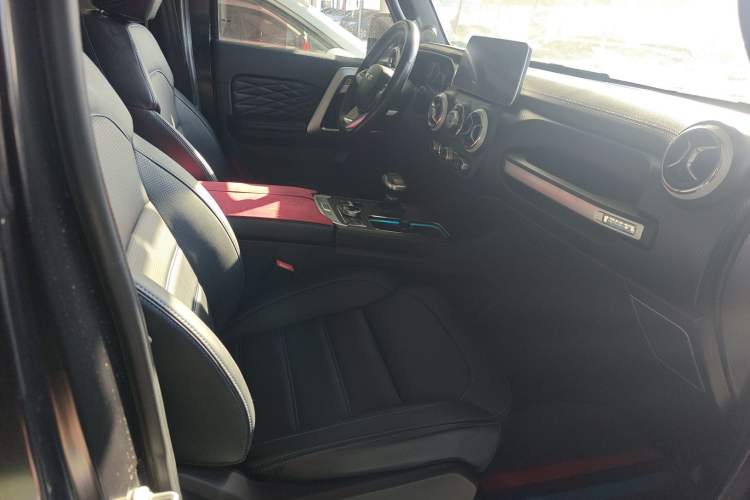 Used BAIC Off-Road BJ40 2023 2.0D Automatic Four-Wheel Drive Blade Hero Edition Adventurer Type Right Front Seat