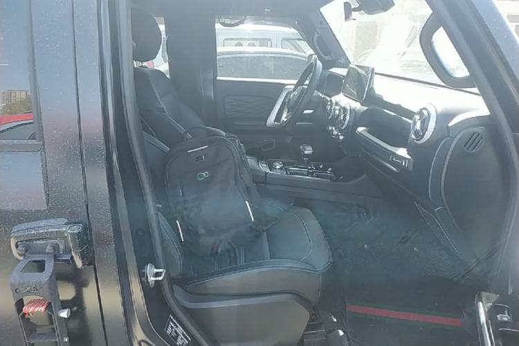 Used BAIC Off-Road BJ40 2023 2.0D Automatic Four-Wheel Drive Blade Hero Edition Adventurer Type (with Front and Rear Electronic Locks) Right Front Seat