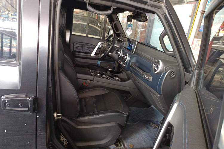 Used BAIC Off-Road BJ40 2023 2.0D Automatic Four-Wheel Drive Blade Hero Edition Adventurer Type Right Front Seat