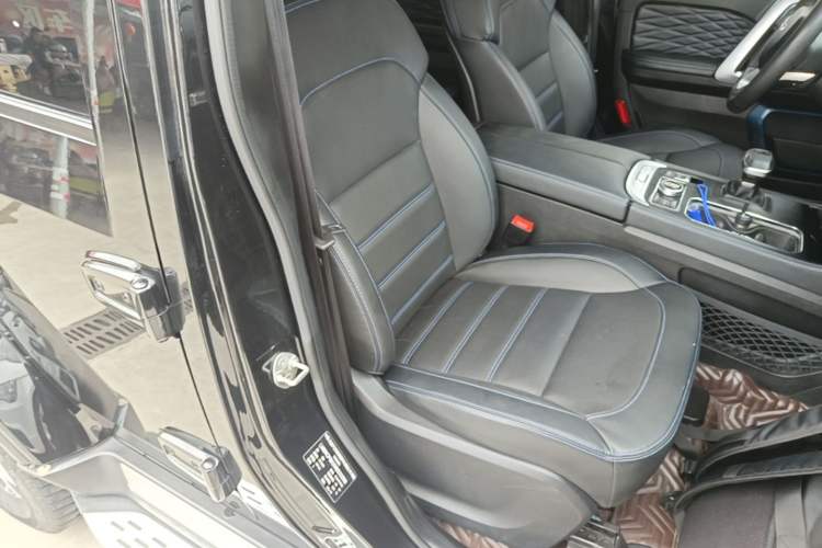 Used BAIC Off-Road BJ40 2023 2.0T Automatic Four-Wheel Drive Urban Hunter Edition Prestige Version Right Front Seat