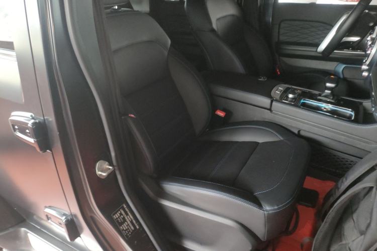 Used BAIC Off-Road BJ40 2023 2.0D Automatic Four-Wheel Drive Blade Hero Edition Adventurer Type Right Front Seat