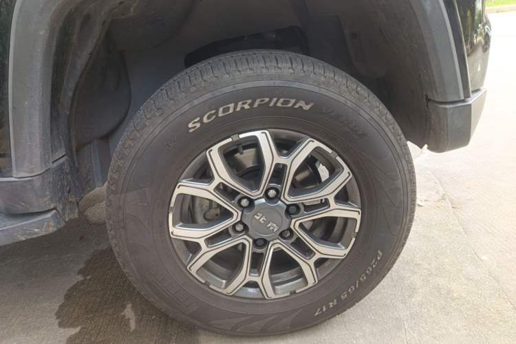 Used BAIC Off-Road BJ40 2023 2.0T Automatic Four-Wheel Drive Urban Hunter Edition Chivalrous Type Right Front Wheel Hub