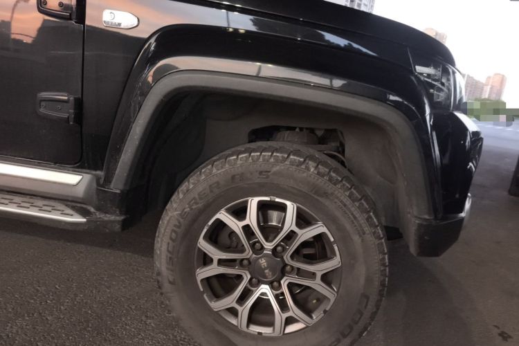 Used BAIC Off-Road BJ40 2023 2.0T Automatic Four-Wheel Drive Urban Hunter Edition Chivalrous Type Right Front Wheel Hub