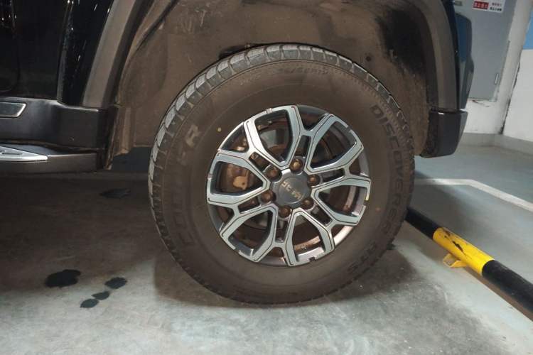 Used BAIC Off-Road BJ40 2023 2.0T Automatic Four-Wheel Drive Urban Hunter Edition Chivalrous Type Right Front Wheel Hub