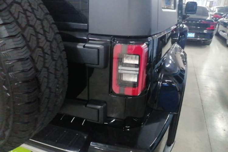 Used BAIC Off-Road BJ40 2023 2.0T Automatic Four-Wheel Drive Urban Hunter Edition Chivalrous Type Right Rear Taillight
