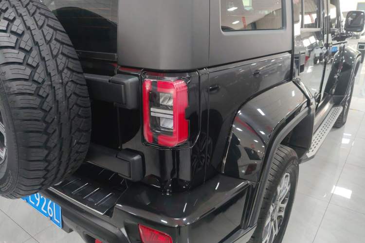 Used BAIC Off-Road BJ40 2023 2.0T Automatic Four-Wheel Drive Urban Hunter Edition Chivalrous Type Right Rear Taillight
