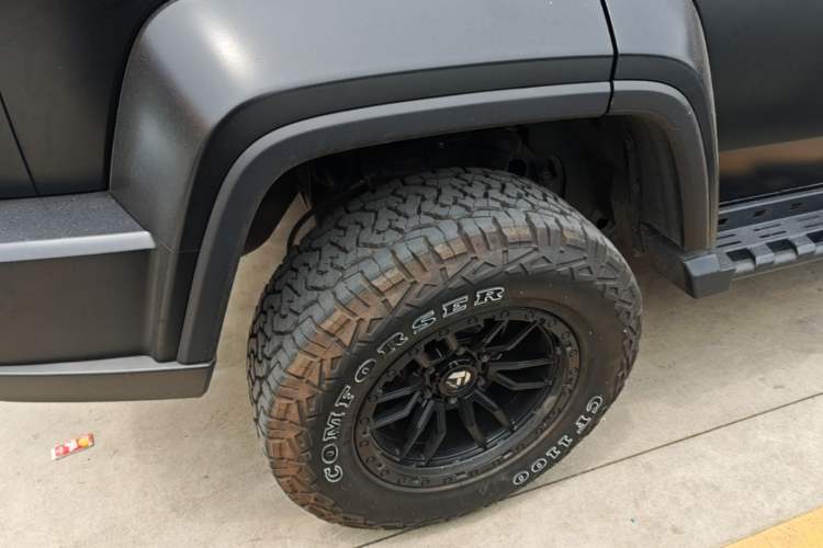 Used BAIC Off-Road BJ40 2023 2.0D Automatic Four-Wheel Drive Blade Hero Edition Adventurer Type Right Rear Wheel Hub
