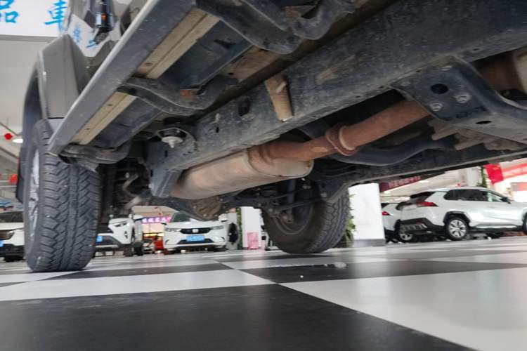 Used BAIC Off-Road BJ40 2023 2.0T Automatic Four-Wheel Drive Urban Hunter Edition Chivalrous Type Right Side Sill