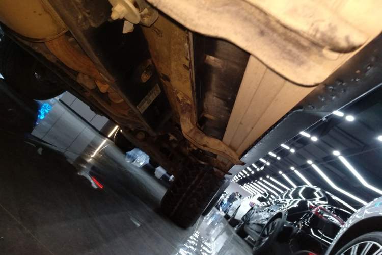 Used BAIC Off-Road BJ40 2023 2.0D Automatic Four-Wheel Drive Blade Hero Edition Adventurer Type Right Side Sill