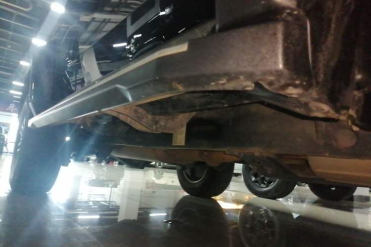 Used BAIC Off-Road BJ40 2023 2.0T Automatic Four-Wheel Drive Urban Hunter Edition Chivalrous Type Right Side Sill