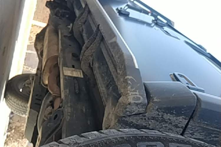 Used BAIC Off-Road BJ40 2023 2.0D Automatic Four-Wheel Drive Blade Hero Edition Adventurer Type (with Front and Rear Electronic Locks) Right Side Sill