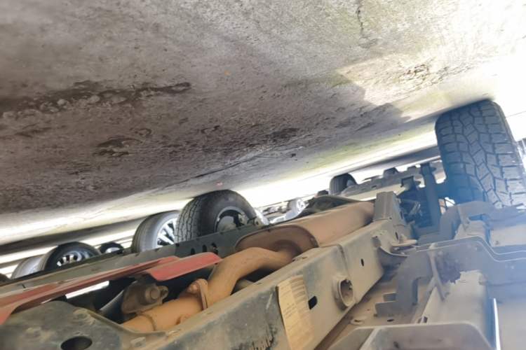 Used BAIC Off-Road BJ40 2023 2.0D Automatic Four-Wheel Drive Blade Hero Edition Adventurer Type Right Side Sill