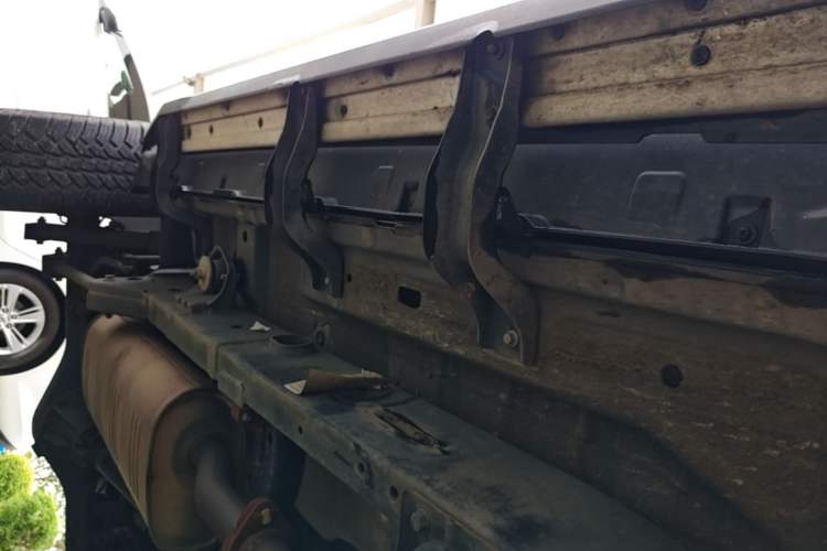 Used BAIC Off-Road BJ40 2023 2.0T Automatic Four-Wheel Drive Urban Hunter Edition Chivalrous Type Right Side Sill