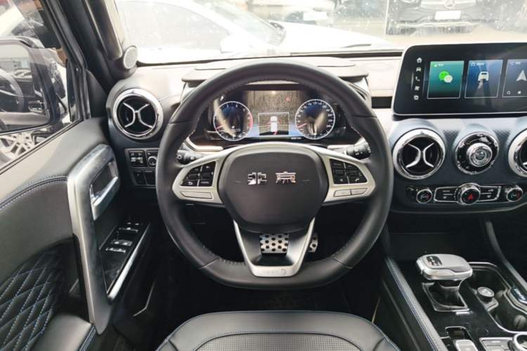 Used BAIC Off-Road BJ40 2023 2.0T Automatic Four-Wheel Drive Urban Hunter Edition Chivalrous Type Steering Wheel