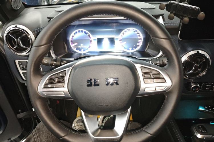 Used BAIC Off-Road BJ40 2023 2.0T Automatic Four-Wheel Drive Urban Hunter Edition Chivalrous Type Steering Wheel