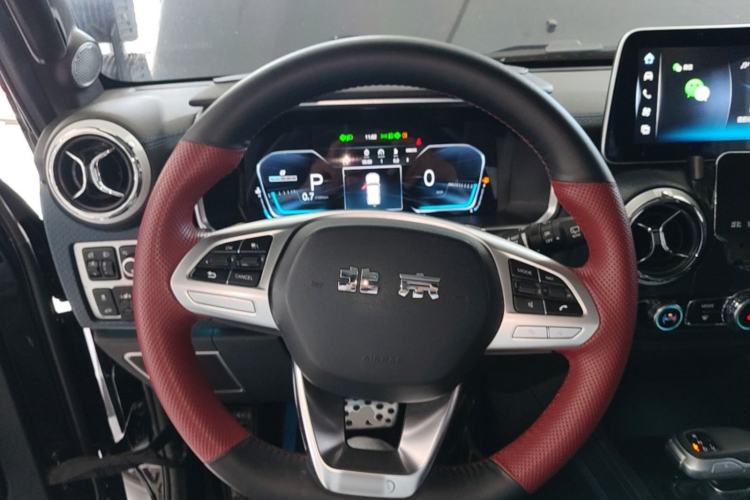 Used BAIC Off-Road BJ40 2023 2.0T Automatic Four-Wheel Drive Urban Hunter Edition Chivalrous Type Steering Wheel