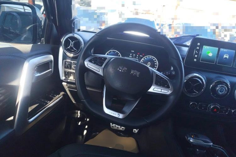 Used BAIC Off-Road BJ40 2023 2.0T Automatic Four-Wheel Drive Urban Hunter Edition Chivalrous Type Steering Wheel