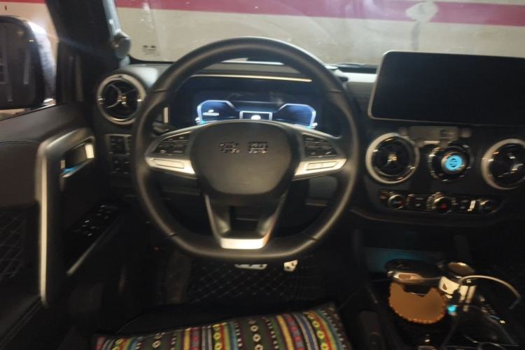 Used BAIC Off-Road BJ40 2023 2.0D Automatic Four-Wheel Drive Blade Hero Edition Adventurer Type Steering Wheel