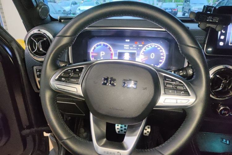 Used BAIC Off-Road BJ40 2023 2.0D Automatic Four-Wheel Drive Blade Hero Edition Adventurer Type Steering Wheel