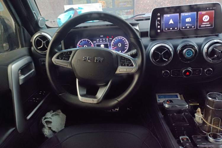 Used BAIC Off-Road BJ40 2023 2.0T Automatic Four-Wheel Drive Urban Hunter Edition Chivalrous Type Steering Wheel