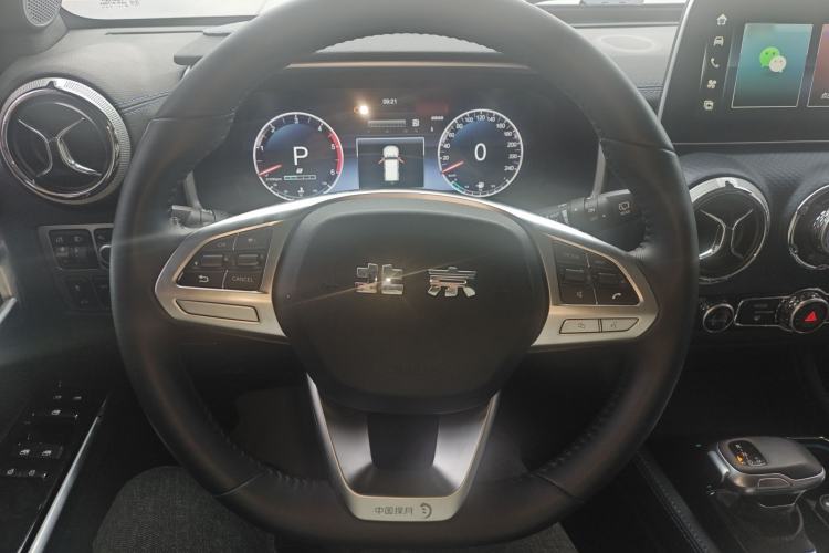 Used BAIC Off-Road BJ40 2023 2.0D Automatic Four-Wheel Drive Blade Hero Edition Adventurer Type Steering Wheel