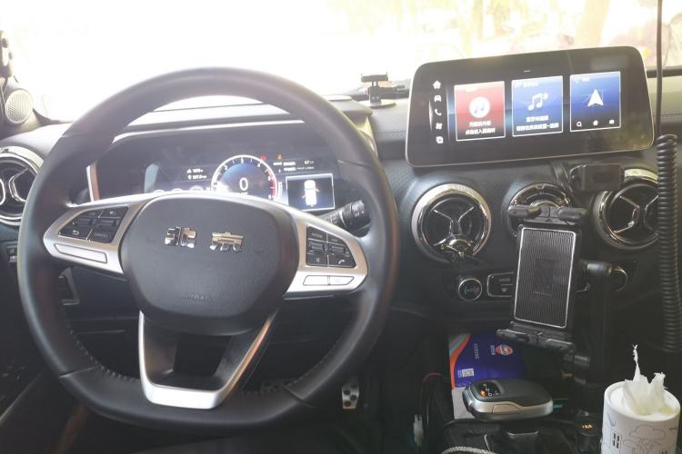Used BAIC Off-Road BJ40 2023 2.0D Automatic Four-Wheel Drive Blade Hero Edition Adventurer Type Steering Wheel