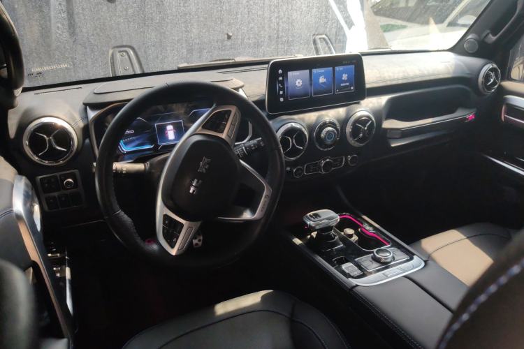 Used BAIC Off-Road BJ40 2023 2.0T Automatic Four-Wheel Drive Urban Hunter Edition Prestige Version Steering Wheel