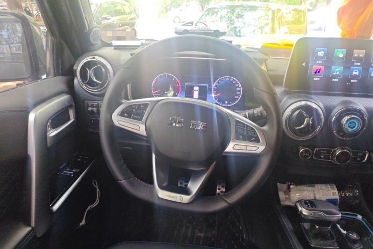 Used BAIC Off-Road BJ40 2023 2.0D Automatic Four-Wheel Drive Blade Hero Edition Adventurer Type Steering Wheel