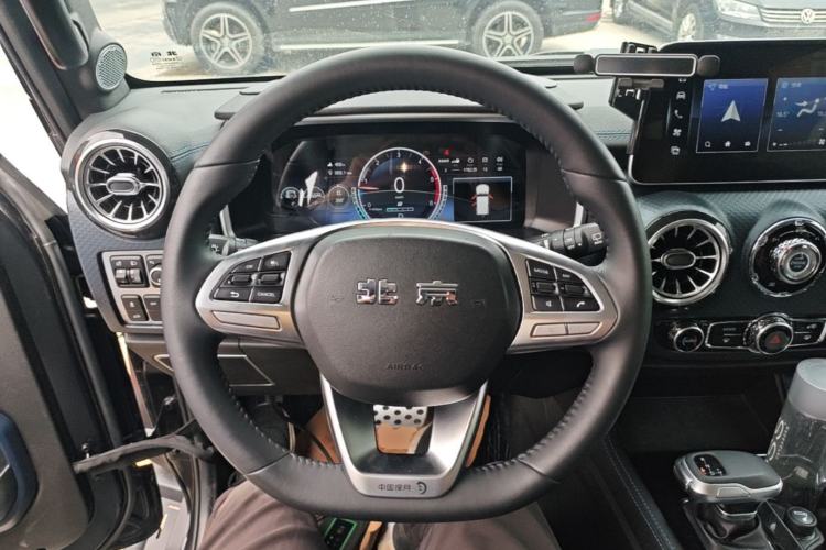 Used BAIC Off-Road BJ40 2023 2.0D Automatic Four-Wheel Drive Blade Hero Edition Adventurer Type Steering Wheel
