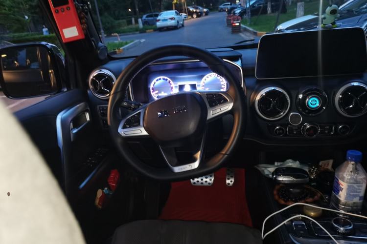 Used BAIC Off-Road BJ40 2023 2.0D Automatic Four-Wheel Drive Blade Hero Edition Adventurer Type Steering Wheel