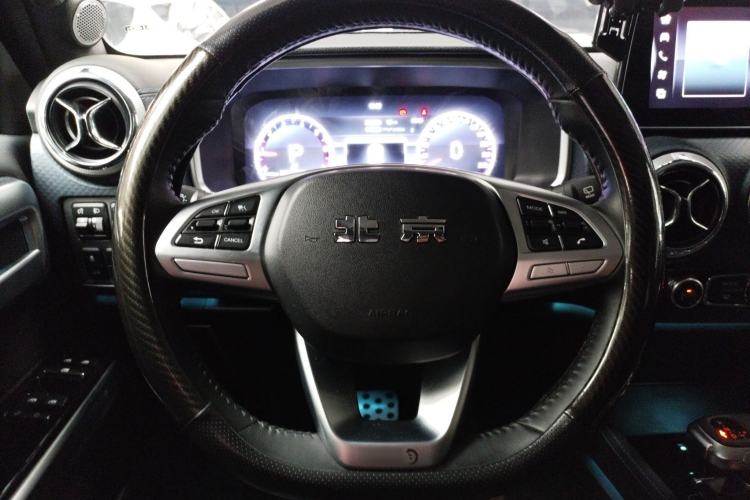 Used BAIC Off-Road BJ40 2023 2.0T Automatic Four-Wheel Drive Urban Hunter Edition Chivalrous Type Steering Wheel