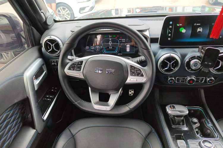 Used BAIC Off-Road BJ40 2023 2.0T Automatic Four-Wheel Drive Urban Hunter Edition Chivalrous Type Steering Wheel