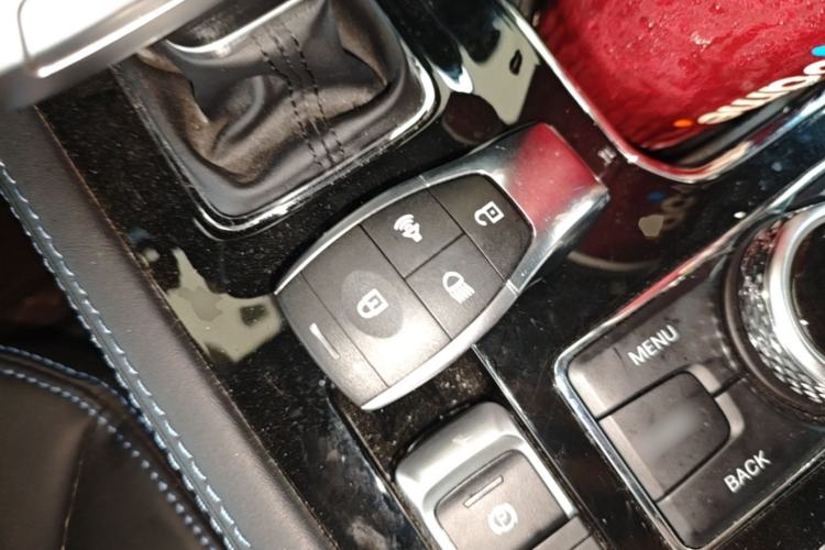 Used BAIC Off-Road BJ40 2023 2.0T Automatic Four-Wheel Drive Urban Hunter Edition Chivalrous Type Steering Wheel