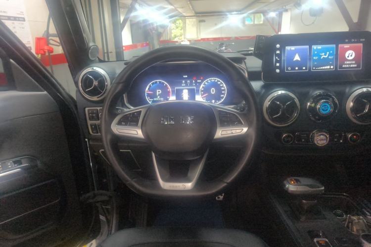 Used BAIC Off-Road BJ40 2023 2.0D Automatic Four-Wheel Drive Blade Hero Edition Adventurer Type Steering Wheel