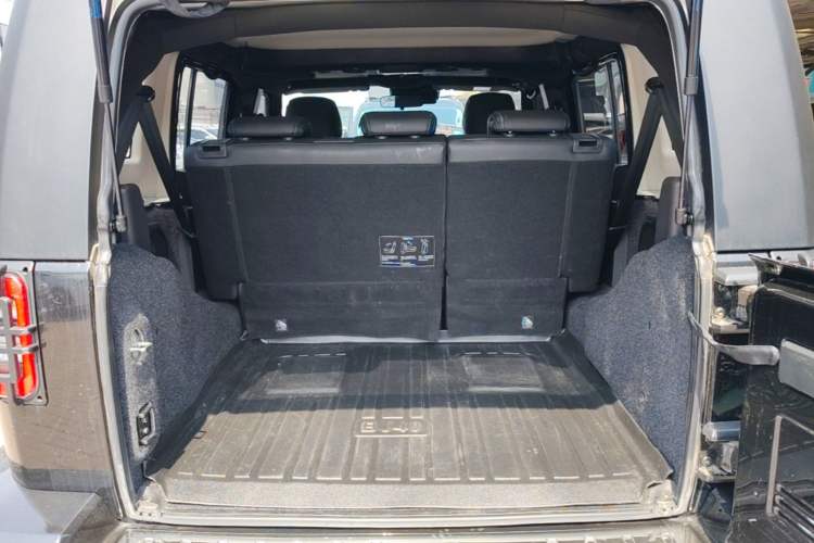 Used BAIC Off-Road BJ40 2023 2.0T Automatic Four-Wheel Drive Urban Hunter Edition Chivalrous Type Trunk