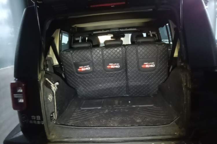 Used BAIC Off-Road BJ40 2023 2.0T Automatic Four-Wheel Drive Urban Hunter Edition Chivalrous Type Trunk