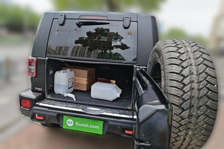 Used BAIC Off-Road BJ40 2023 2.0D Automatic Four-Wheel Drive Blade Hero Edition Adventurer Type Trunk