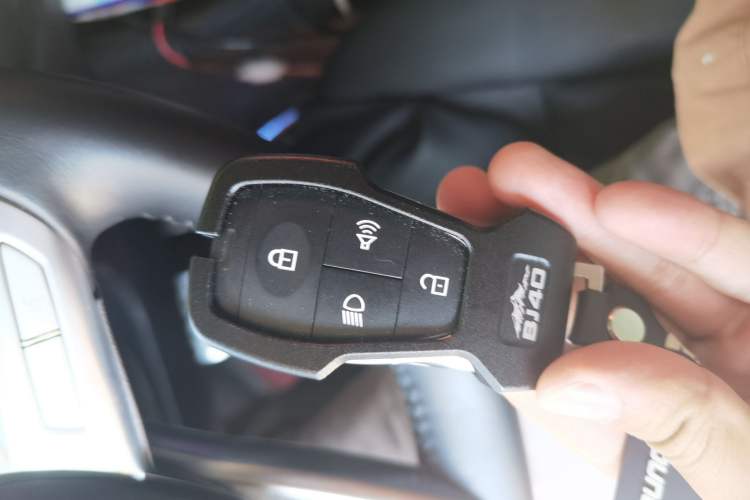 Used BAIC Off-Road BJ40 2023 2.0D Automatic Four-Wheel Drive Blade Hero Edition Adventurer Type Vehicle Key