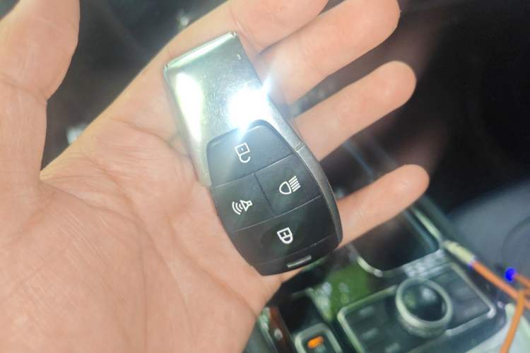 Used BAIC Off-Road BJ40 2023 2.0D Automatic Four-Wheel Drive Blade Hero Edition Adventurer Type Vehicle Key