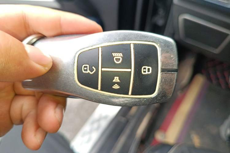 Used BAIC Off-Road BJ40 2023 2.0D Automatic Four-Wheel Drive Blade Hero Edition Adventurer Type Vehicle Key