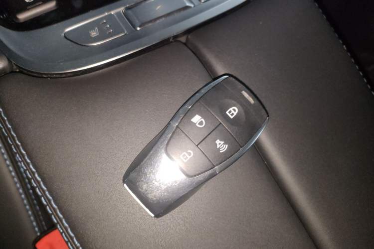 Used BAIC Off-Road BJ40 2023 2.0D Automatic Four-Wheel Drive Blade Hero Edition Adventurer Type Vehicle Key