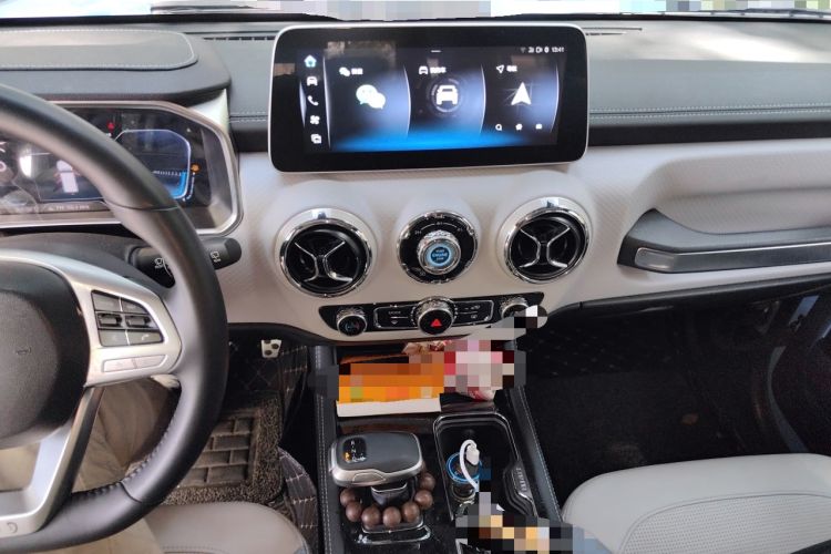 Used BAIC Off-Road BJ40 2023 2.0T Automatic Four-Wheel Drive Urban Hunter Edition Chivalrous Type Audio And AC Panel