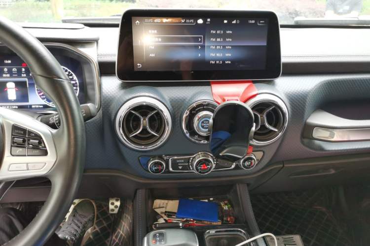 Used BAIC Off-Road BJ40 2023 2.0T Automatic Four-Wheel Drive Urban Hunter Edition Chivalrous Type Audio And AC Panel