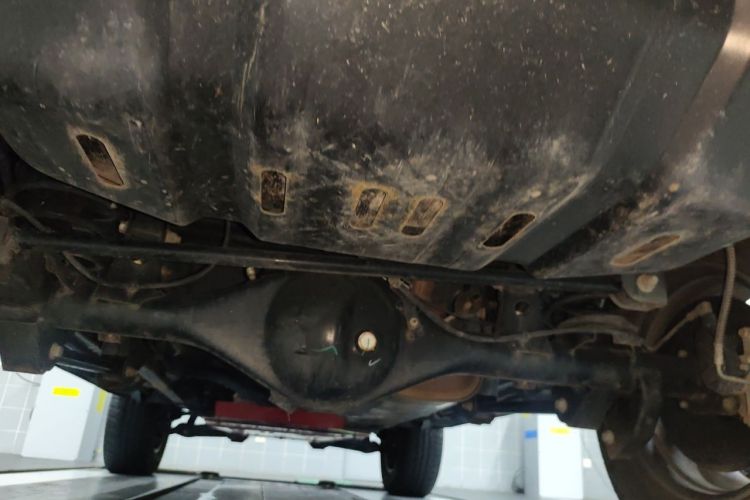 Used BAIC Off-Road BJ40 2023 2.0T Automatic Four-Wheel Drive Urban Hunter Edition Chivalrous Type Chassis Rear