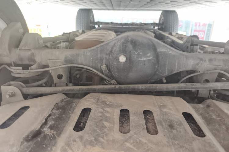 Used BAIC Off-Road BJ40 2023 2.0T Automatic Four-Wheel Drive Urban Hunter Edition Chivalrous Type Chassis Rear