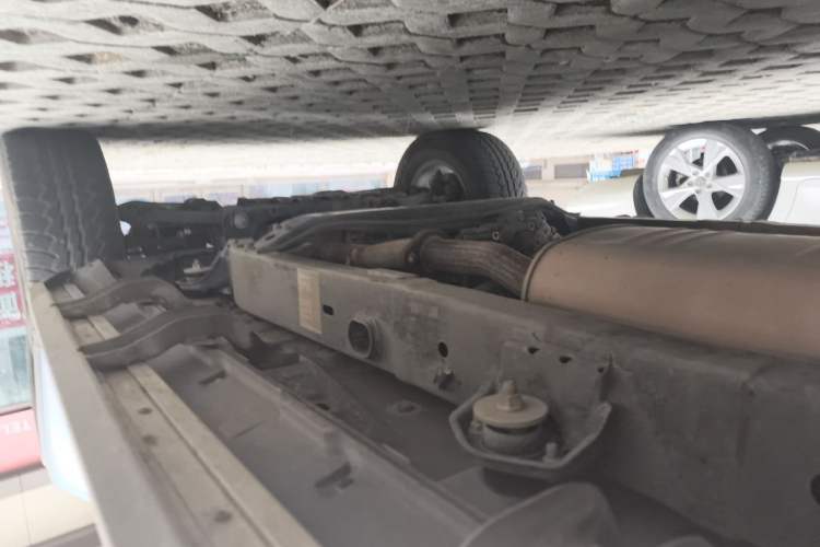 Used BAIC Off-Road BJ40 2023 2.0T Automatic Four-Wheel Drive Urban Hunter Edition Chivalrous Type Chassis Rear Right