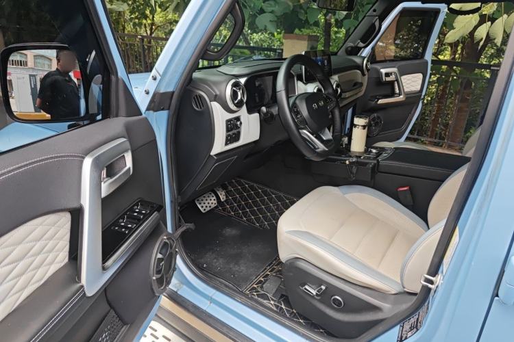 Used BAIC Off-Road BJ40 2023 2.0D Automatic Four-Wheel Drive Blade Hero Edition Adventurer Type Driver Seat