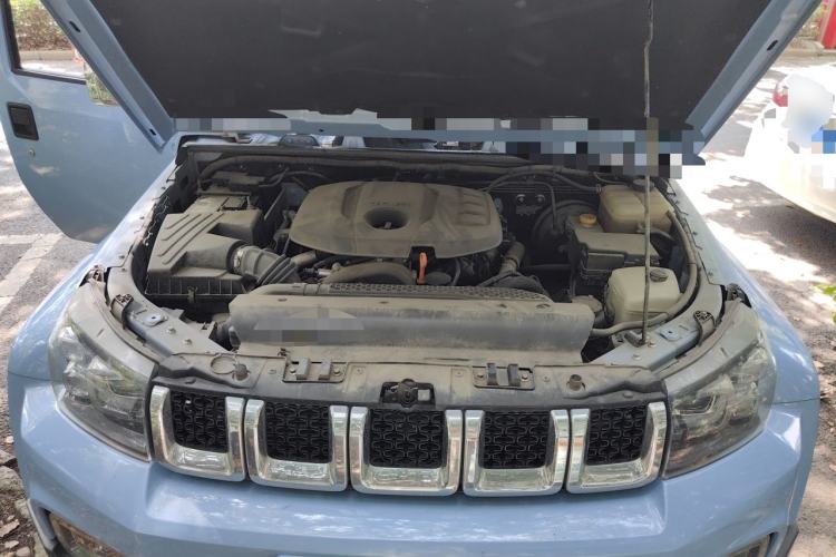 Used BAIC Off-Road BJ40 2023 2.0T Automatic Four-Wheel Drive Urban Hunter Edition Chivalrous Type Engine Bay