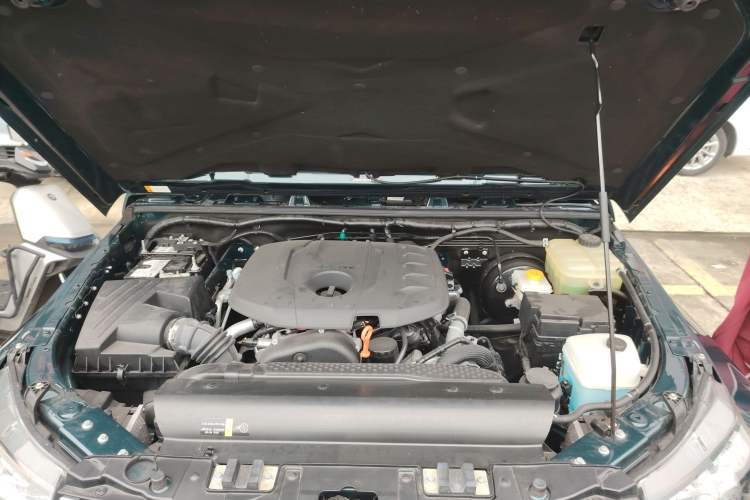 Used BAIC Off-Road BJ40 2023 2.0T Automatic Four-Wheel Drive Urban Hunter Edition Chivalrous Type Engine Bay
